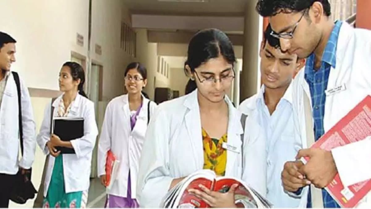 7276 पदों पर ओडिशा लोक सेवा मेडिकल अफसरों की भर्ती, अंतिम तिथि आज, लेट हो गए हैं, तो जरूर भरें आज