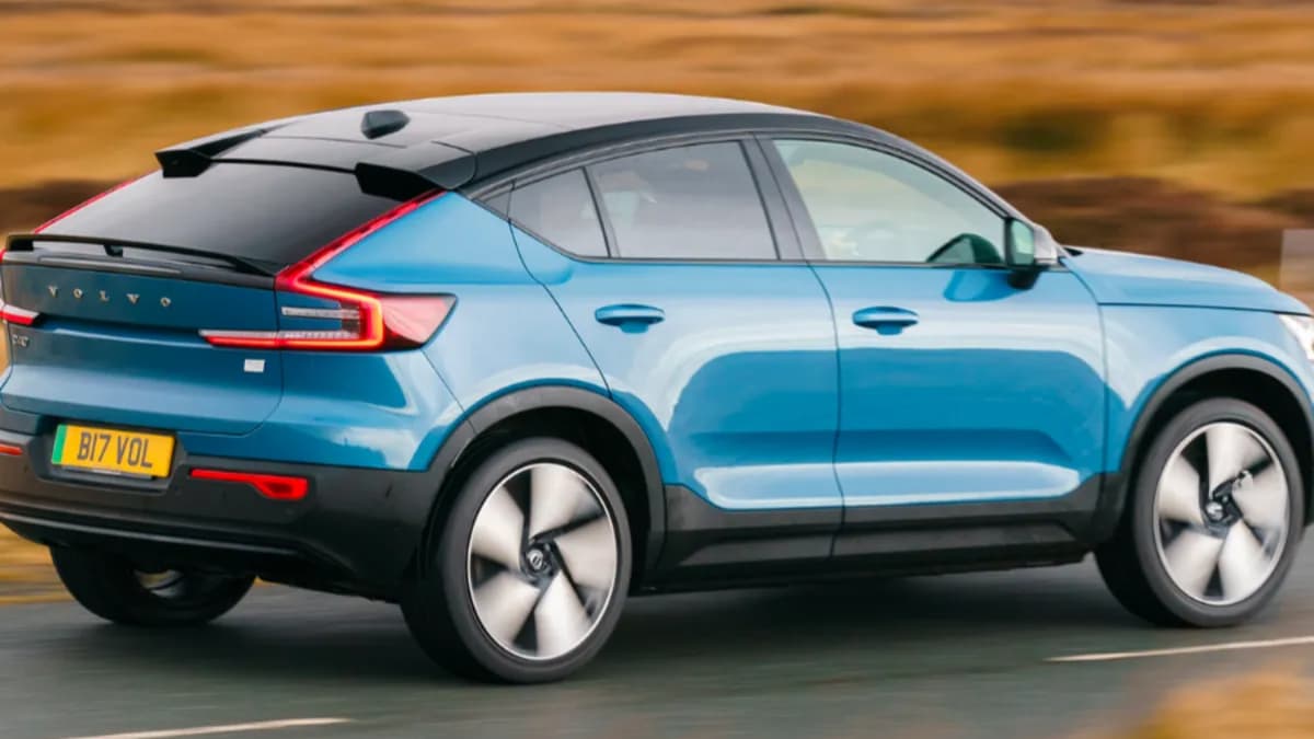 Volvo की यह दमदार इलेक्ट्रिक कार,  सिंगल चार्ज पर चलेगी 530 km, 27 मिनट में होगी चार्ज