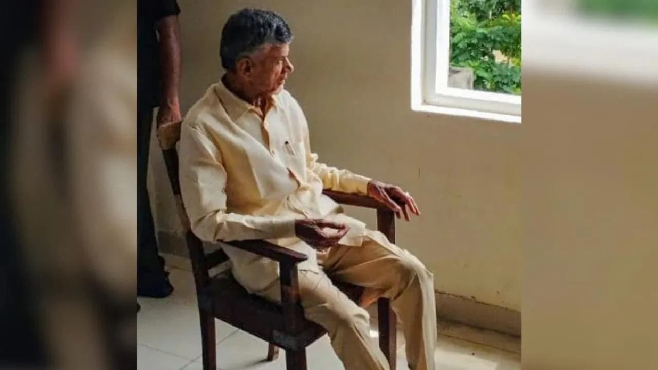 पूर्व CM चंद्रबाबू ने जेल से लिखी चिट्ठी-'आंखों के आगे चलती है पूरी जिंदगी की फिल्म'; राजनीति में मचा बवाल