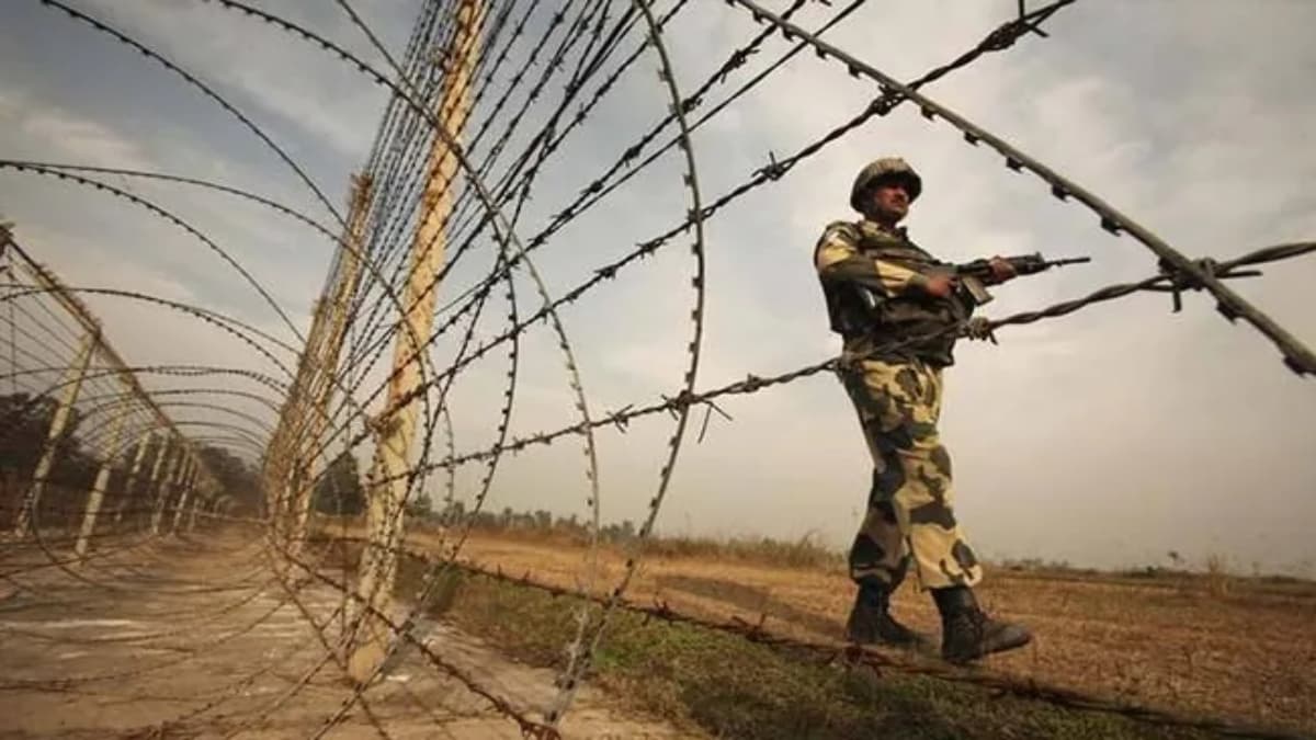 पाकिस्तान ने फिर तोड़ा सीजफायर, एलओसी पर कुपवाड़ा में सेना का एक जवान गंभीर रूप से हुआ घायल