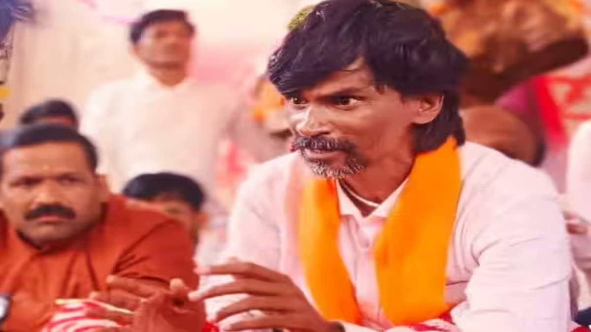 मराठा आरक्षण को लेकर मुश्किल में महा विकास अघाड़ी की सरकार, मनोज जरांगे ने नए विज्ञापन पर उठाए सवाल