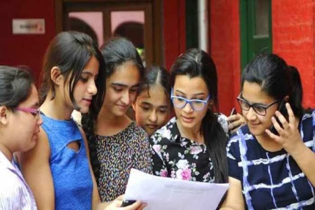 DU B.Tech Admissions : स्पॉट राउंड रजिस्ट्रेशन का आज आखिरी दिन, शाम 5 बजे तक कर सकते हैं आवेदन