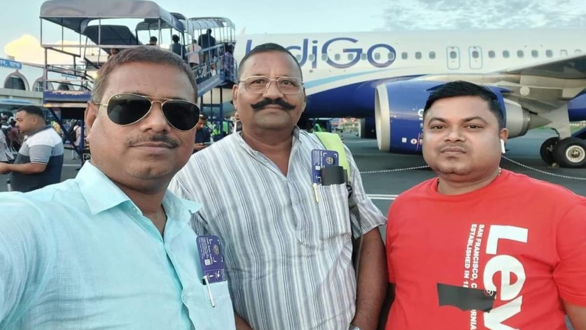 नीतीश के 'अपने' ही निकाल रहे नीति की हवा; RJD का जिला जनरल सेक्रेटरी निकला शराब माफिया