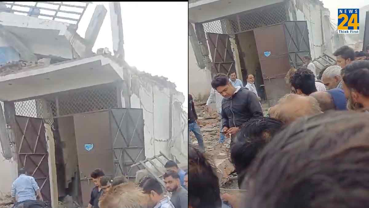 उत्तर प्रदेश में पटाखा फैक्ट्री में ब्लास्ट, 3 की मौत के साथ मलबे के नीचे दबे लोग, CM योगी ने राहत कार्य में तेजी लाने के दिए निर्देश