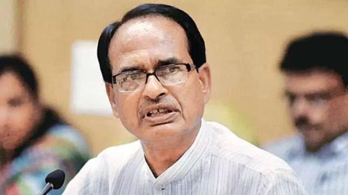 सीएम शिवराज का दिग्विजय पर तंज, बोले- बहन-बेटियों को टंचमाल और आइटम कहने वाले कभी बेटियों का सम्मान नहीं कर सकते