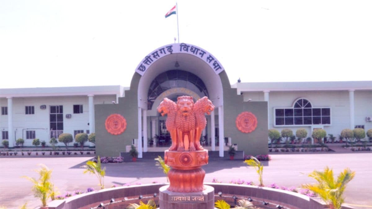 रायपुर विधानसभा के इतिहास में दर्ज है अनोखा रिकॉर्ड, 3 अलग-अलग पार्टियों से विधायक बने थे तरूण चटर्जी