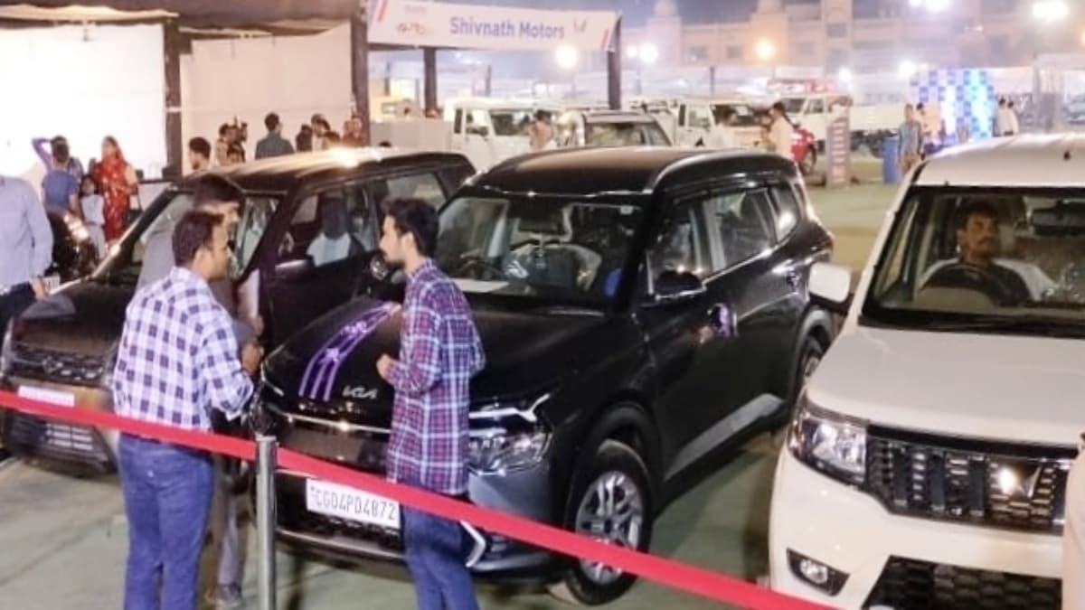 Chhattisgarh: त्योहारों के पहले शुरू हुई वाहनों की बम्पर खरीदी, पंजीयन में 38 फीसदी की बढ़ोतरी