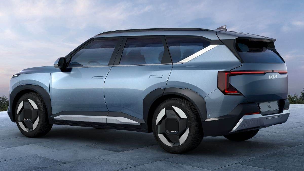 Kia EV5: इलेक्ट्रिक गाड़ियों का बोरिया बिस्टर समेट देगी, 720 km है रेंज