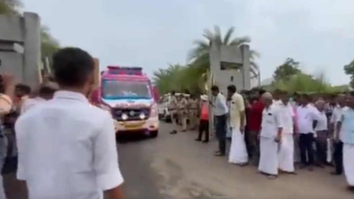Blast In Kerala: केरल में ईसाइयों की प्रार्थना सभा में तीन धमाके, एक की मौत, 20 घायल
