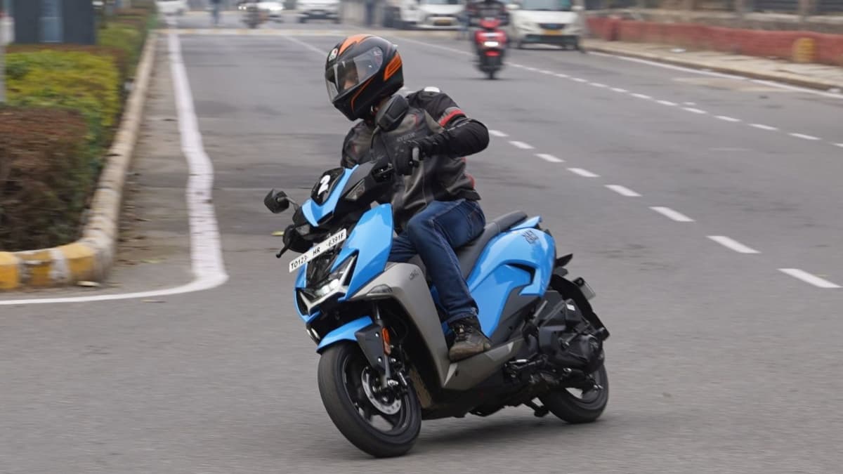 Hero के इस स्कूटर में 45 kmpl की माइलेज और कीमत 80 हजार से कम