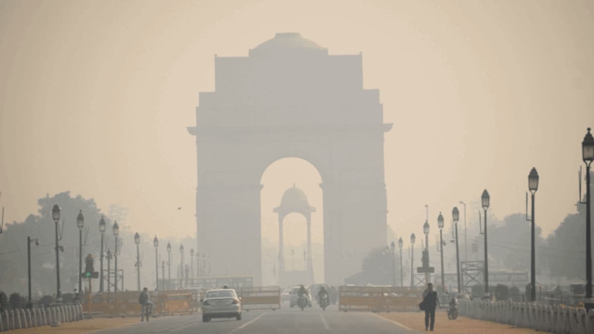 राजधानी दिल्ली में आज से बिगड़ सकते हैं वायु प्रदूषण के हालात, 200 पार जा सकता है AQI