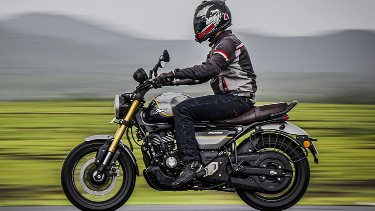 TVS Ronin: 225.9 cc की पावरफुल बाइक, देती है 42 की माइलेज