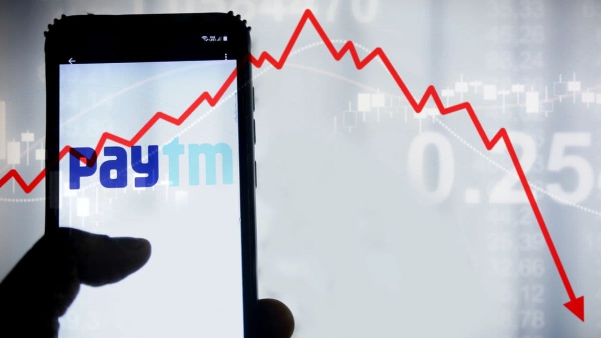 5.3 करोड़ के जुर्माने के बाद Paytm का शेयर धड़ाम, अब ग्राहक ये गलती कतई ना करें!