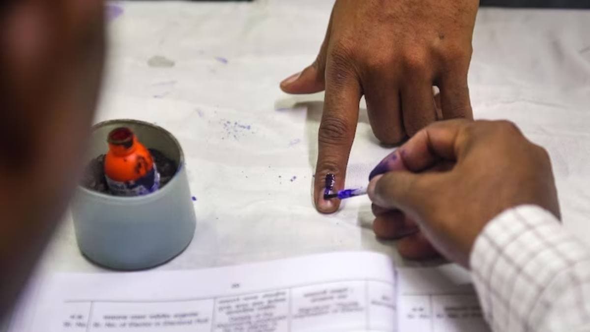 वोटर आईडी न होने पर भी कर सकेंगे मतदान, 12 विकल्पों का है प्रावधान