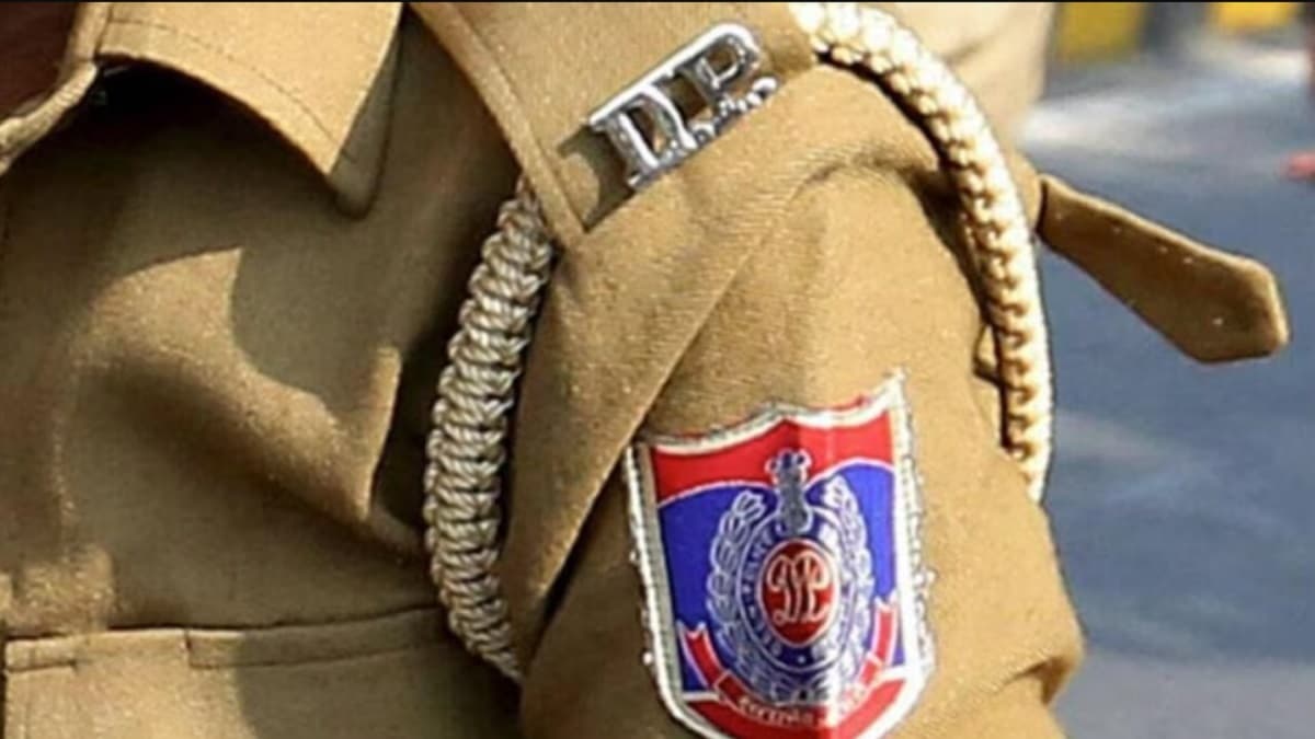 Government Jobs: दिल्ली पुलिस में नौकरी का मौका, 13 हजार पदों पर भर्ती के लिए करें तैयारी