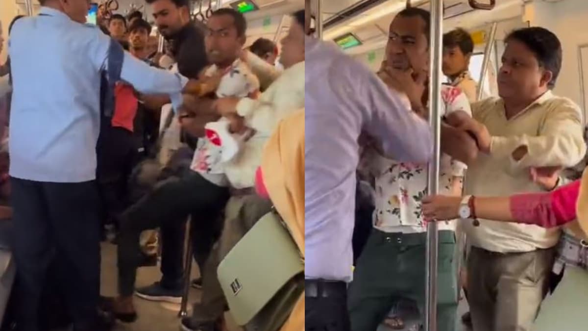दिल्ली मेट्रो में फिर सरेआम शर्मसार हुई मानवता, बुजुर्ग से मारपीट का वीडियो हुआ वायरल