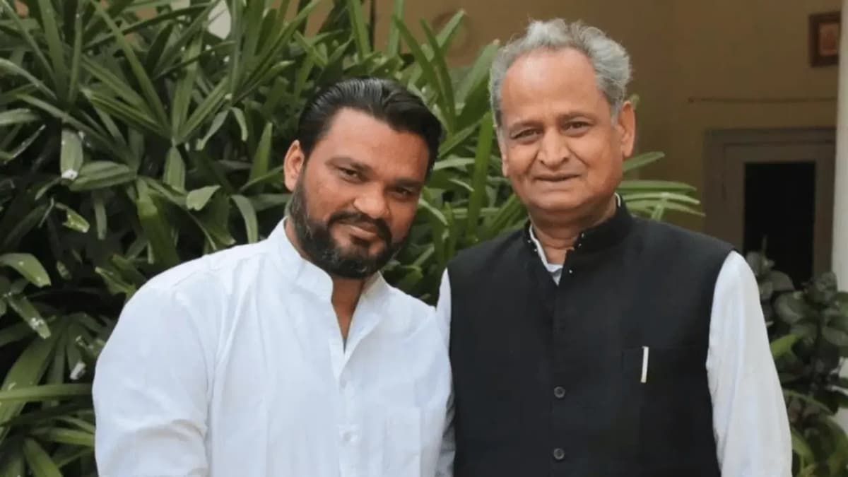 आचार संहिता लगते ही फिर उछला फोन टैपिंग केस; अशोक गहलोत के OSD दिल्ली क्राइम ब्रांच में तलब