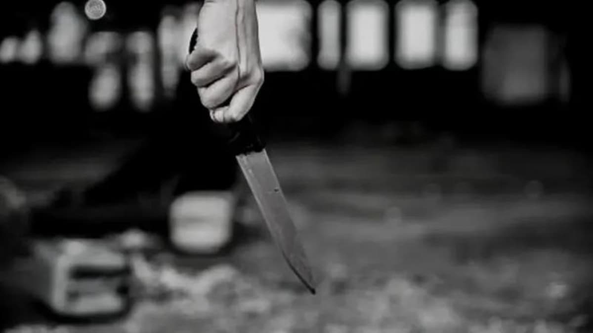 अगर तुम मेरे नहीं तो किसी और का भी नहीं होने दूंगी...कहा और लड़के पर चाकू से किए ताबड़तोड़ वार