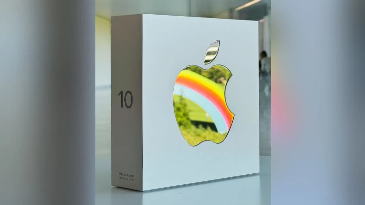 Photos Viral: 10 साल की नौकरी होने पर Apple अपने कर्मियों को देता है ये स्पेशल गिफ्ट