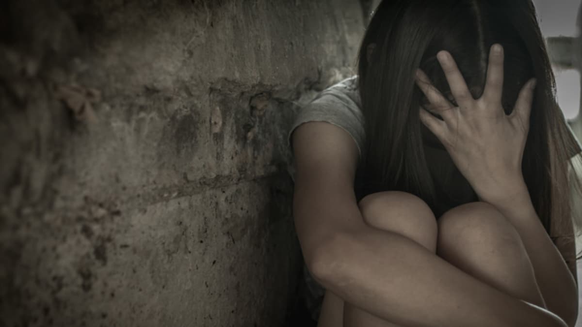 उत्तर प्रदेश में पिता ने की हैवानियत की हदें पार, 5 साल से  बेटी के साथ कर रहा था दुष्कर्म