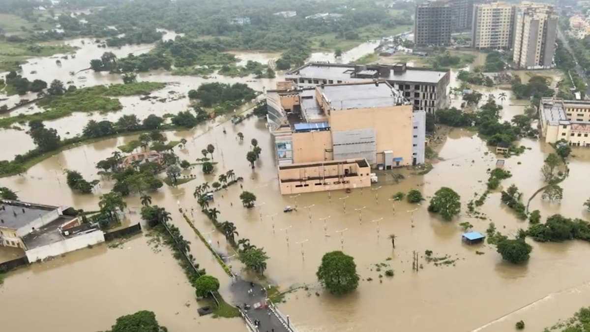 सिक्किम में बादल फटने के बाद उत्तर बंगाल में बाढ़ का खतरा, अगले 48 घंटे भारी बारिश की आशंका