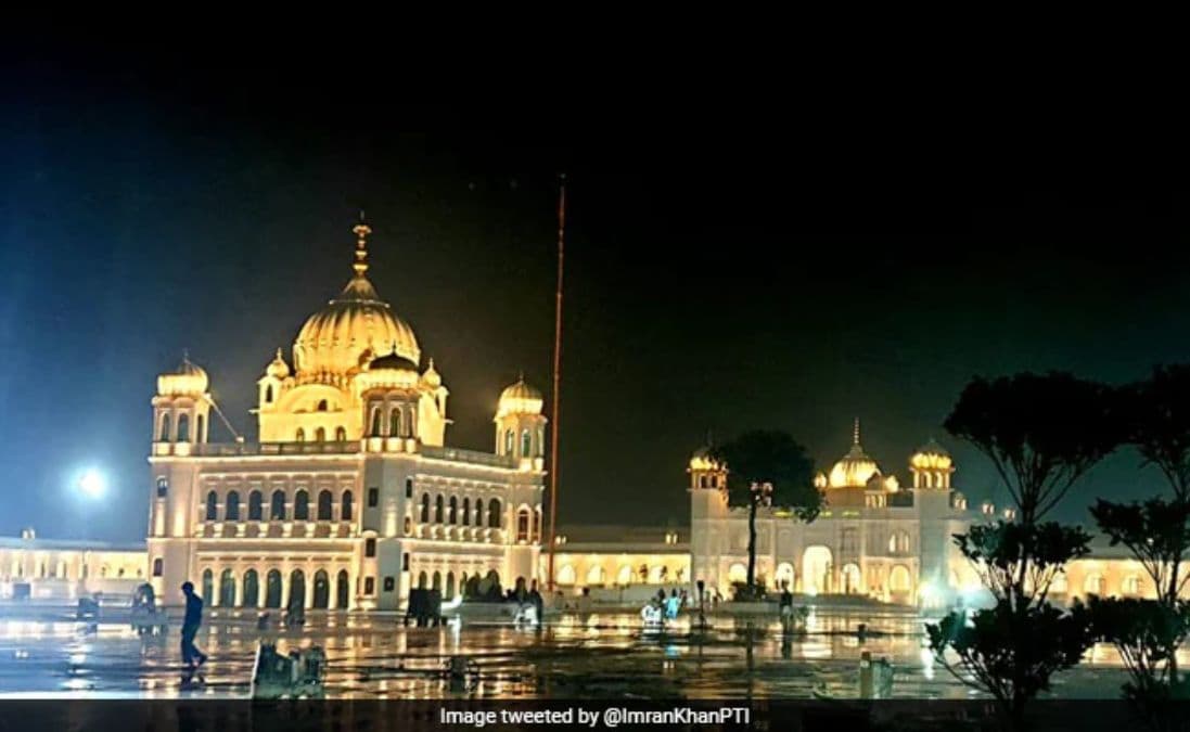 76 साल बाद मिलकर भाई-बहन के खुशी से खिल उठे चेहरे, बचपन में बिछड़े थे बुढ़ापे में मिले