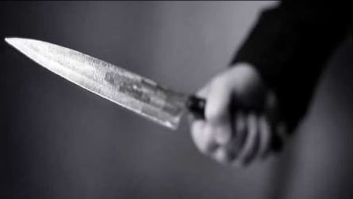 Crime News : जमुई में रिश्तों का कत्ल ! जमीनी विवाद के चलते भाई को चाकू से गोदा, आरोपी फरार