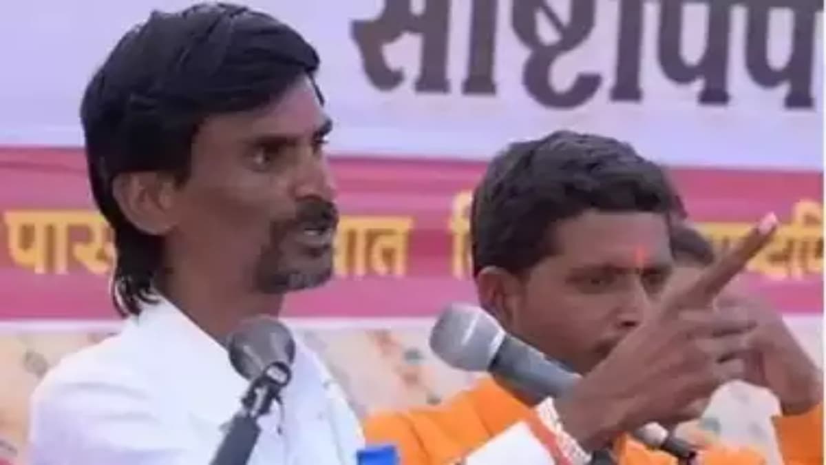 मनोज जरांगे फिर से आमरण अनशन पर बैठे, दो अहम मांगे अभी तक पूरी नहीं, बोले- जुबान की वजह से तोड़ना पड़ा था अनशन