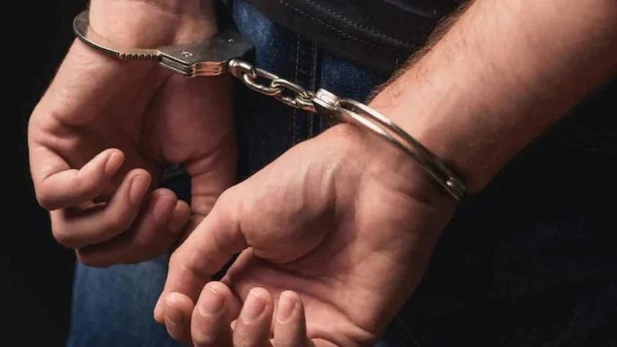 Crime news : फर्जी राशन कार्ड बनवाकर मुफ्त का राशन खाने वाला विदेशी नागरिक गिरफ्तार
