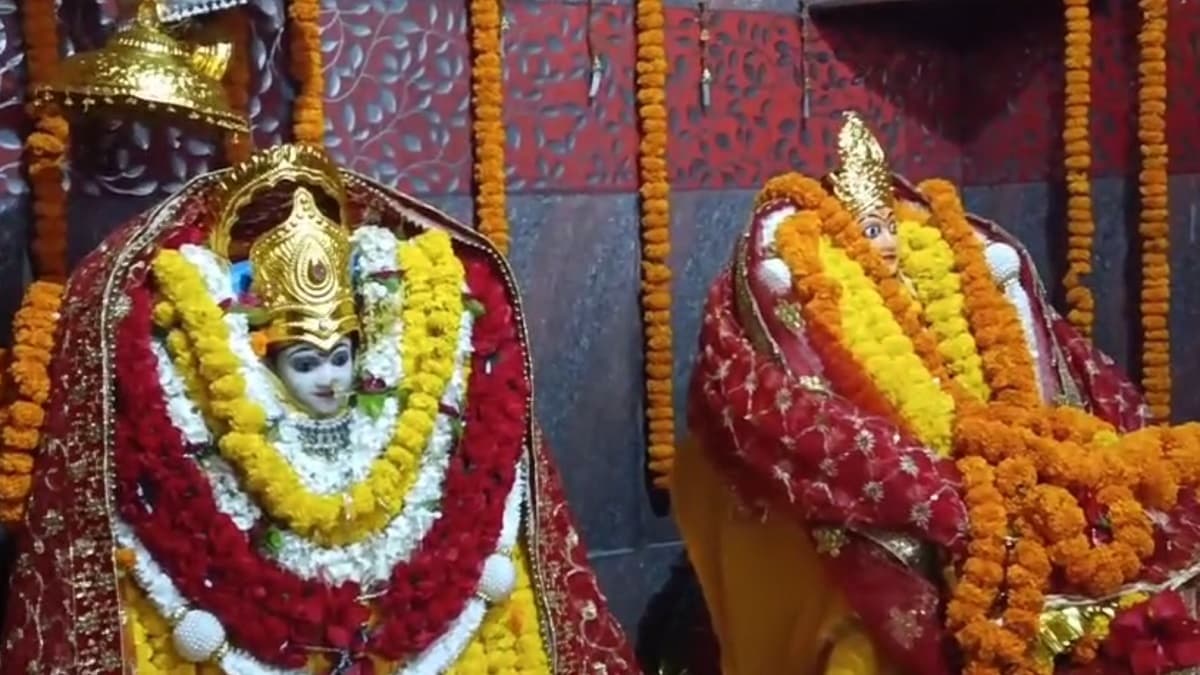 देश में एक अनोखा मंदिर, जहां कलयुग में भी दिखा मां का चमत्कार, नवरात्रि में जुटती श्रद्धालुओं की भीड़