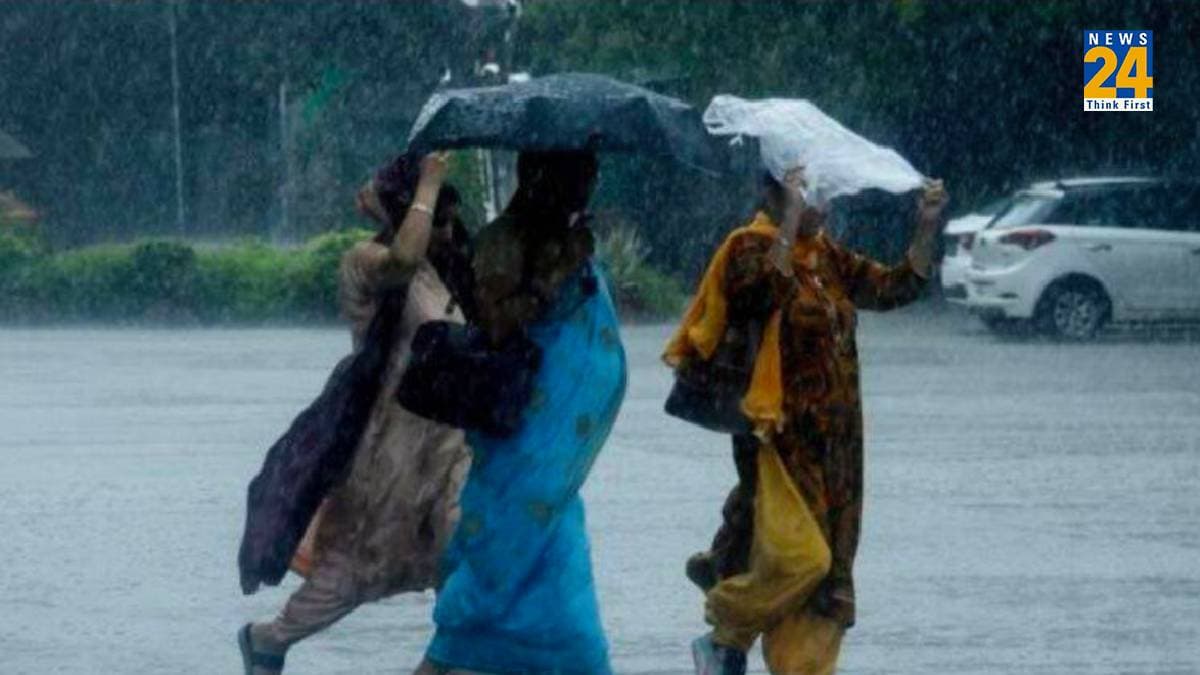 Weather Update: दो दिन उत्तर भारत में होगी भारी बारिश, पहाड़ी इलाकों पर भी दिखेगा असर; जानें IMD का अपडेट
