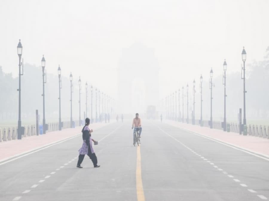 Air Pollution : दिल्ली में अगले 15 दिन होंगे अहम, खराब AQI वाले क्षेत्रों में कंस्ट्रक्शन और डीजल बसों पर बैन