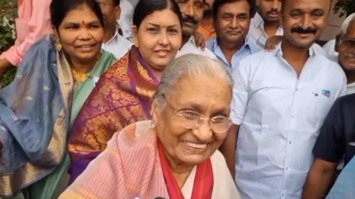 '86 की हूं... मेरे जीते जी मेरा बेटा महाराष्ट्र का CM बने...' अजित पवार की मां ने जाहिर की इच्छा, Watch Video