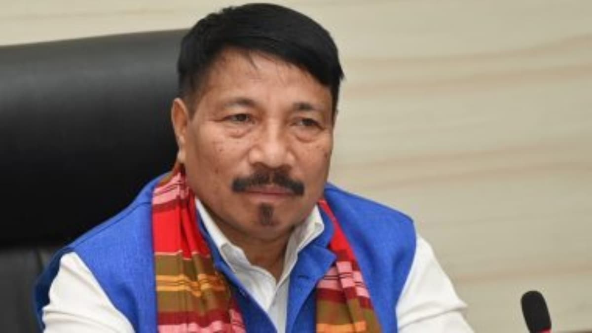 असम के मंत्री अतुल बोरा आतंकी संगठन से आई जान से मार देने की धमकी; सवाल-ULFAI ने क्यों किया युवक का इस्तेमाल?