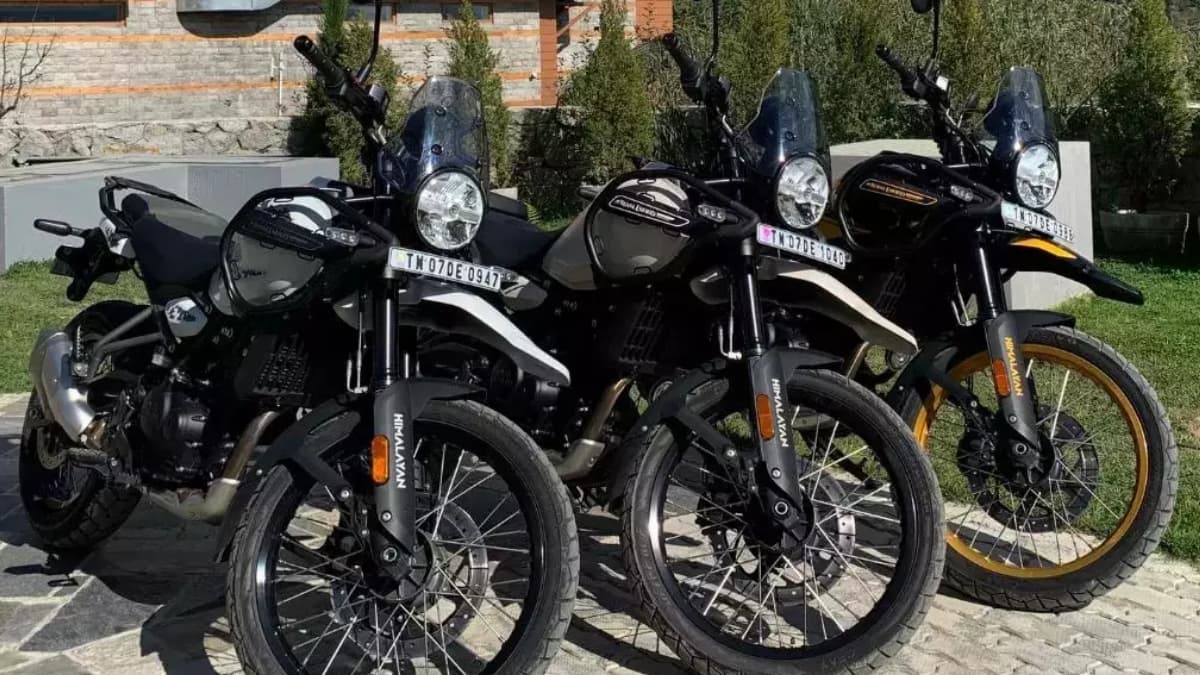 Royal Enfield Himalayan 450 या Himalayan 411? आपके लिए कौन सी बेस्ट, जानें डिटेल्स