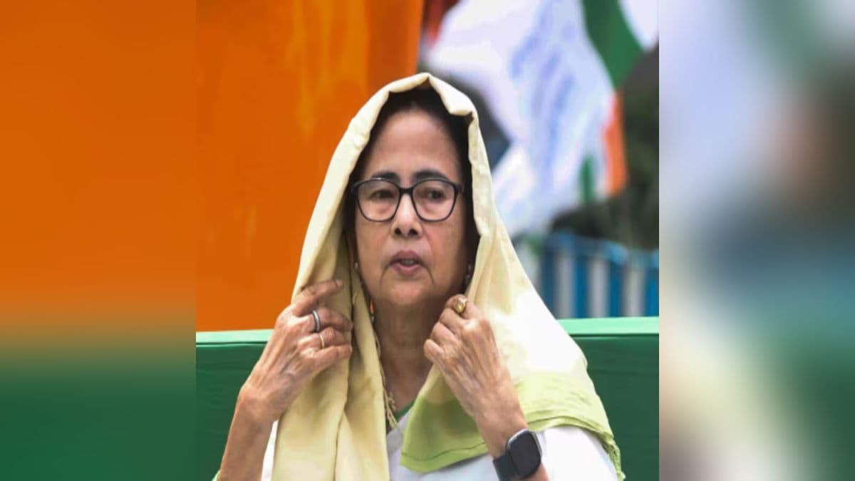 बंगाल की CM ममता बनर्जी के खिलाफ डराने-धमकाने की शिकायत दर्ज; कहा था-गिरफ्तारी के बदल होगी गिरफ्तारी