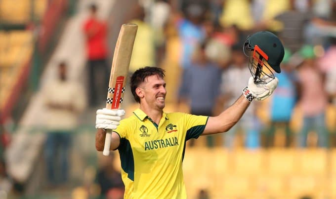 AUS vs BAN: 'दादा' का हुआ था निधन, मैदान पर लौटते ही मार्श ने ठोका शतक; बनाया छक्कों का खास रिकॉर्ड