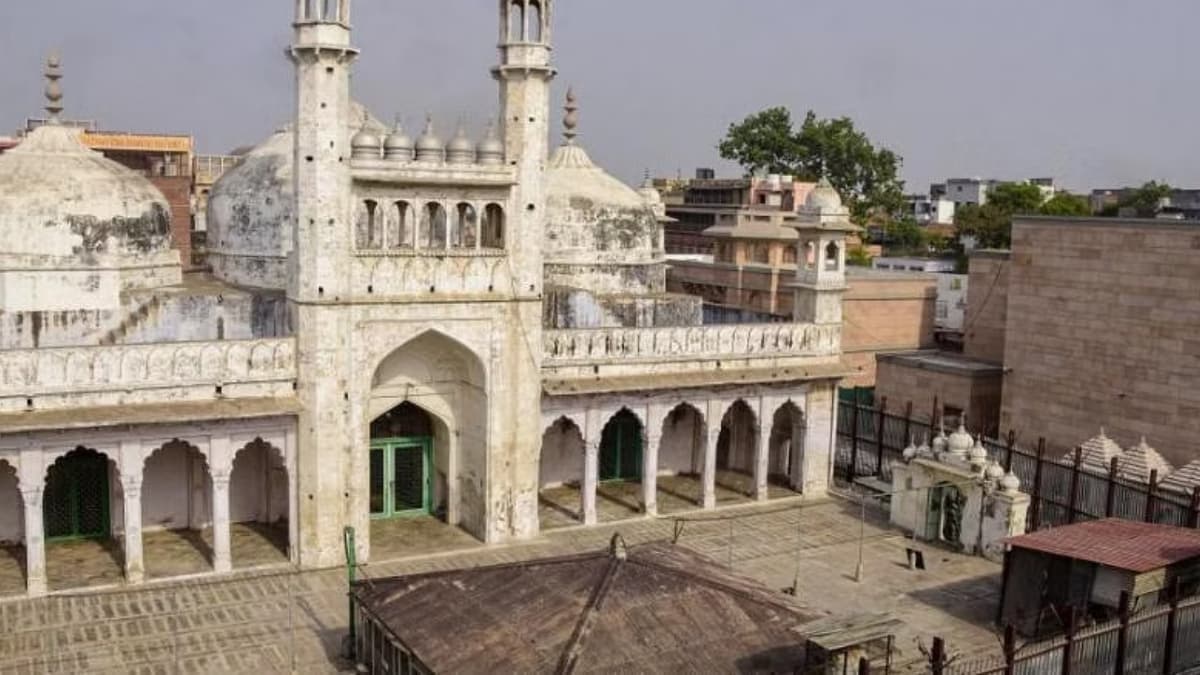 Gyanvapi Case: मुस्लिम पक्ष को लगा बड़ा झटका, इलाहाबाद HC ने खारिज की याचिकाएं