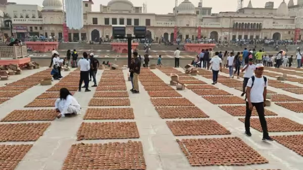 Ayodhya Deepotsav: 51 रुपये दीजिए, घर बैठे अयोध्या में आपके नाम का दीया जल जाएगा