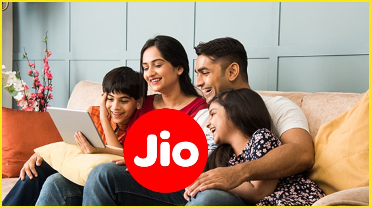 Jio का किफायती प्लान! एक रिचार्ज से चलेंगे 4 फोन नंबर; अनलिमिटेड कॉलिंग समेत मिलेंगे कई बेनिफिट्स
