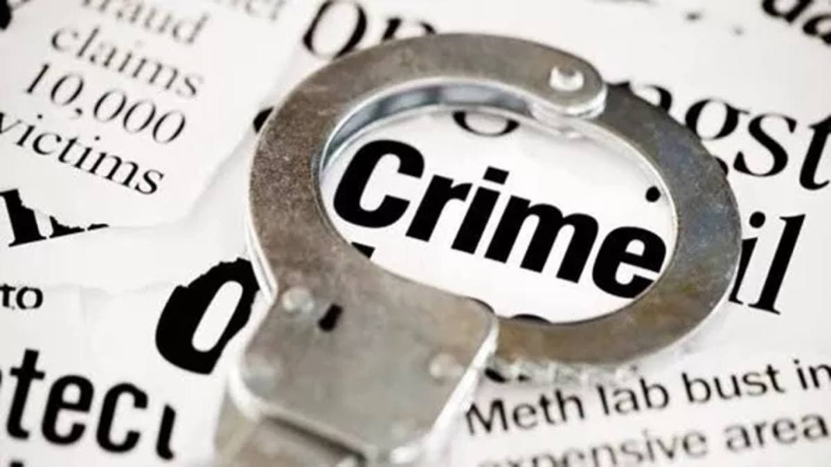 मुंबई में बुजुर्ग महिला का मर्डर, पहले रॉड से पीट-पीट कर मारा, शव जलाकर बोरे में भरा और खिड़की से फेंका