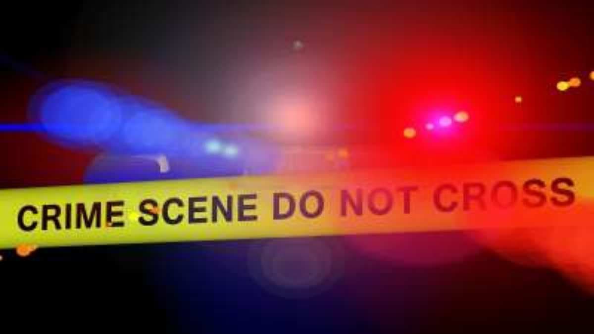 Rajasthan: पुलिसकर्मी ने नाबालिग को कमरे में बुलाकर किया दुष्कर्म, लोग भड़के तो थाने पहुंचे भाजपा सांसद