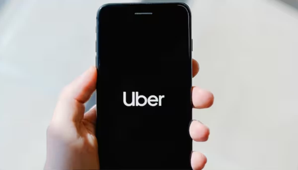Uber ने लिए 113 रुपए ज्यादा; वापस पाने के लिए कस्टमर केयर पर कॉल करके 5 लाख गंवा बैठा शख्स