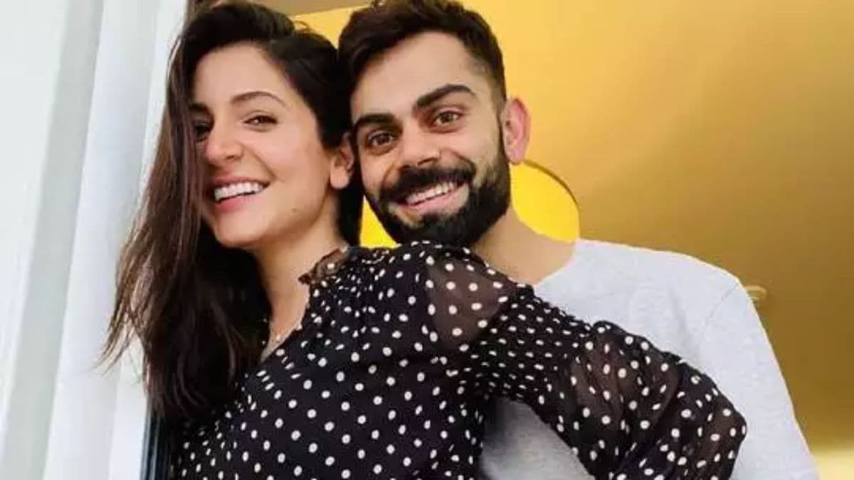 दूसरी बार प्रेग्नेंट हैं Anushka Sharma! लूज ड्रेस में दिख गया बेबी बंप