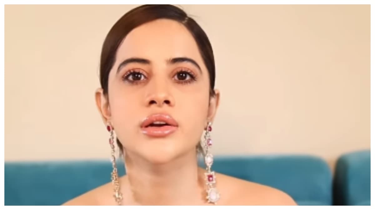 Urfi Javed का नया लुक देख फिर चकराया लोगों का सिर, यूजर्स बोले- पार्सल कर दो
