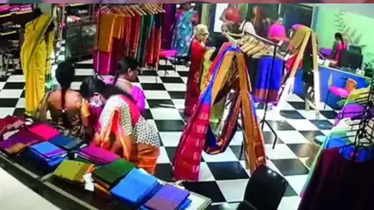 चेन्नई में 7 लाख की साड़ियां चोरी, CCTV में कैप्चर हुआ महिलाओं का गैंग, जानें कैसे अंजाम दी वारदात?