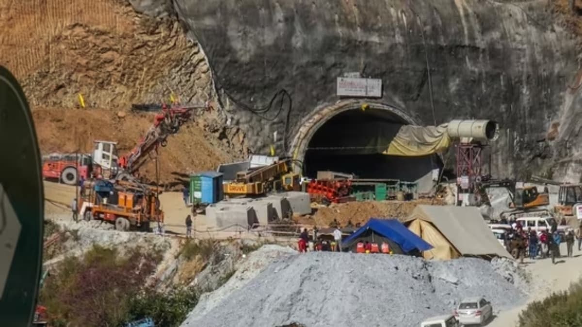 Uttarkashi Tunnel Rescue: वर्टिकल ड्रिलिंग का काम हुआ शुरू, प्लाज्मा कटर से काटे जा रहे ऑगर मशीन के ब्लेड