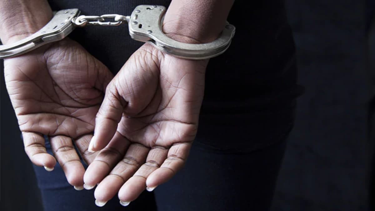 महिला डॉक्टर का रेपिस्ट गिरफ्तार, बेहोशी में रेप कर खींची थीं अश्लील तस्वीरें और वायरल करने की दी थी धमकी