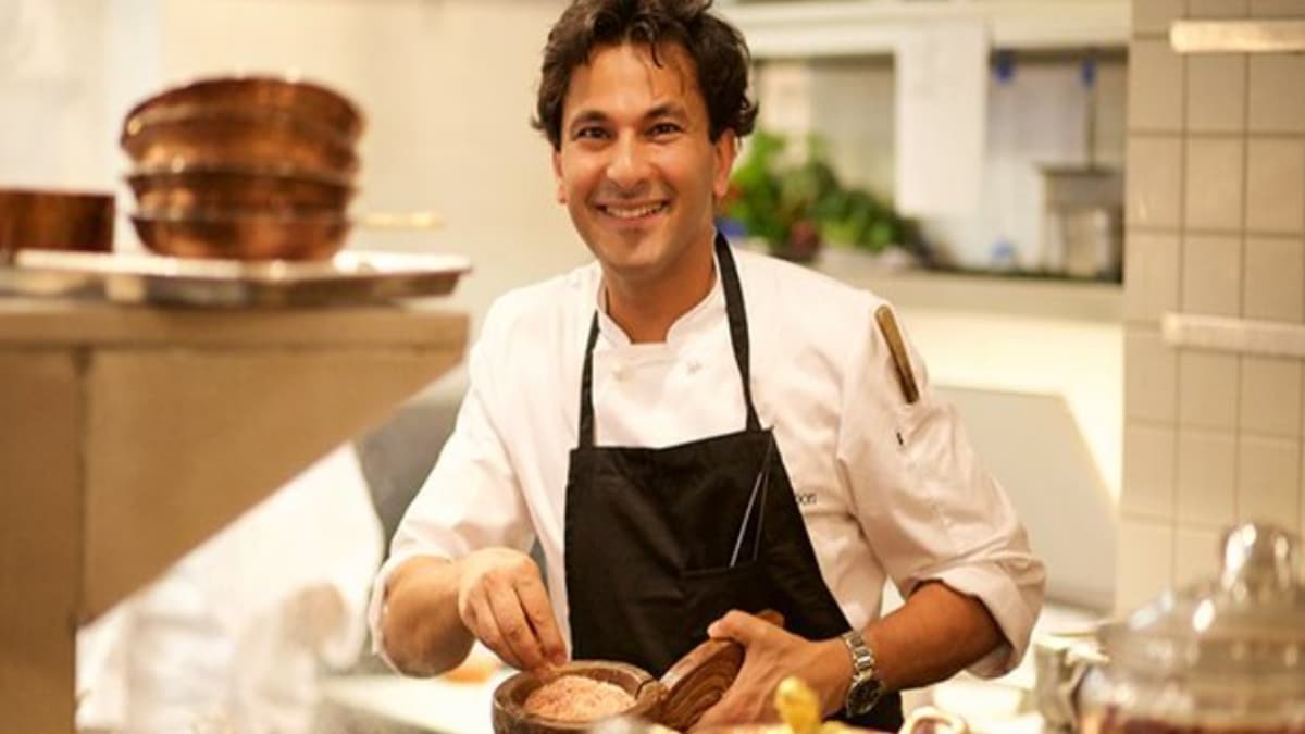 कभी सड़कों पर ठेला लगाकर बेचे परांठे, मास्टरशेफ इंडिया Vikas Khanna को करना पड़ा था नस्लवाद का सामना