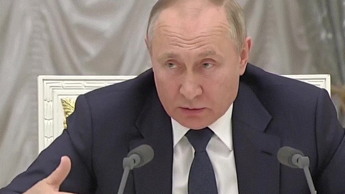Vladimir Putin ने महिलाओं की नौकरी को लेकर दे डाली ऐसी सलाह, Russia में खुश हो जाएंगी वर्किंग गर्ल्स